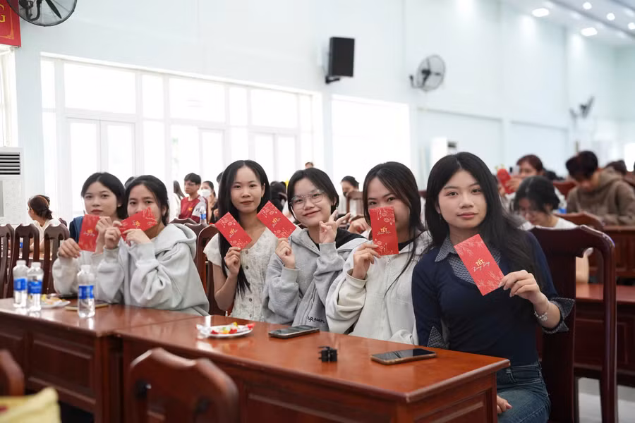 sinh-vien-ngoai-tinh-11.jpg