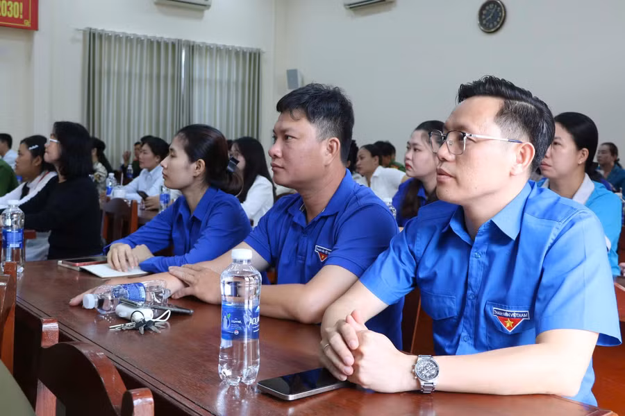 0-boi-duong-ca-8300.jpg