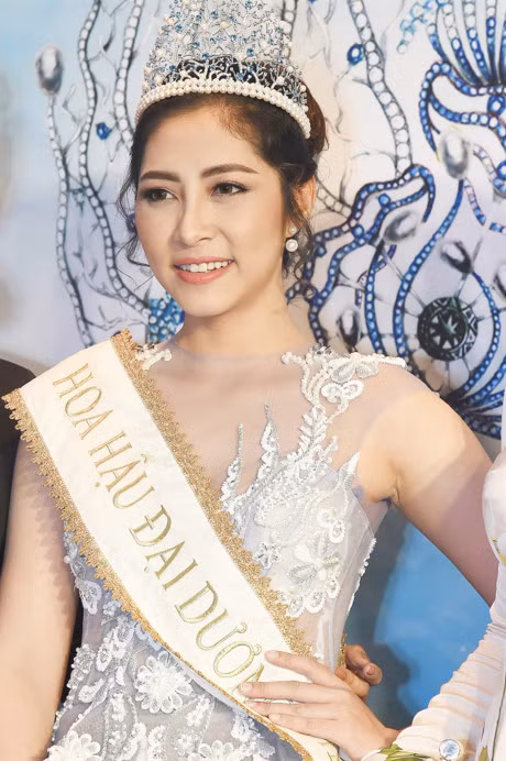 Vuong mien Hoa hau Dai duong 2017 tri gia 3,2 ty dong - Anh 1