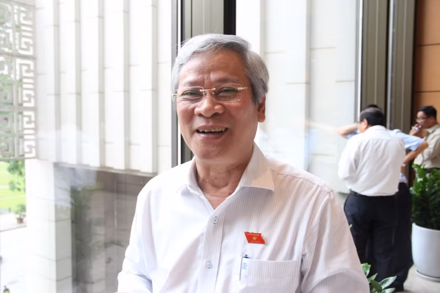 Đại biểu Quốc hội Lê Tuấn Tứ (đoàn Khánh Hòa)
