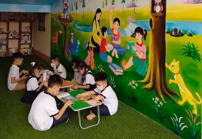 Ngày học đầu tiên của học sinh Trường Tiểu học Phạm Hồng Thái, TP Yên Bái.