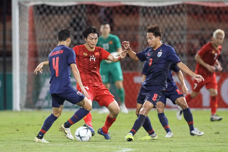 Tuyển Thái Lan gặp nhiều khó khăn trước thềm VL World Cup