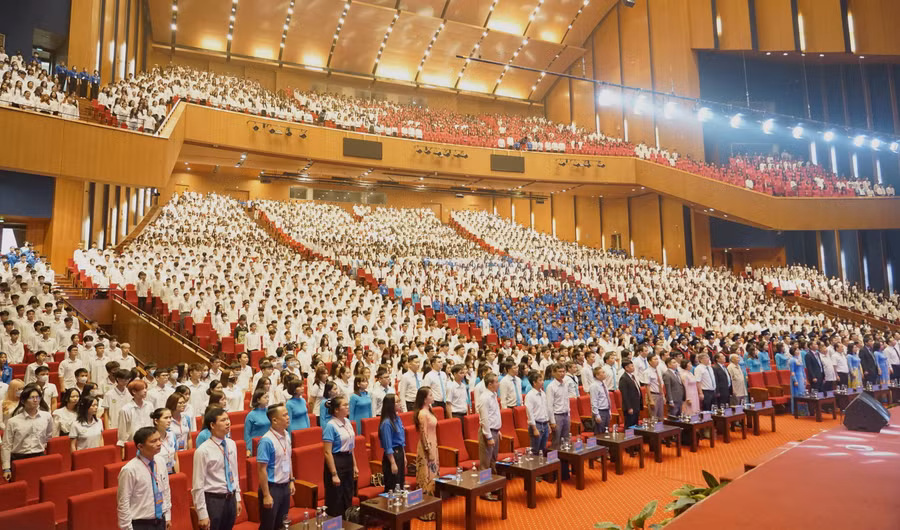 Toàn cảnh buổi lễ khai giảng.