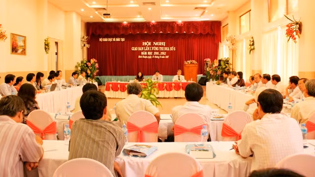 Quang cảnh hội nghị
