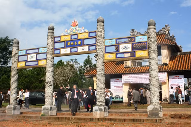 Hoàn thành trùng tu Linh tinh môn – Văn miếu Huế