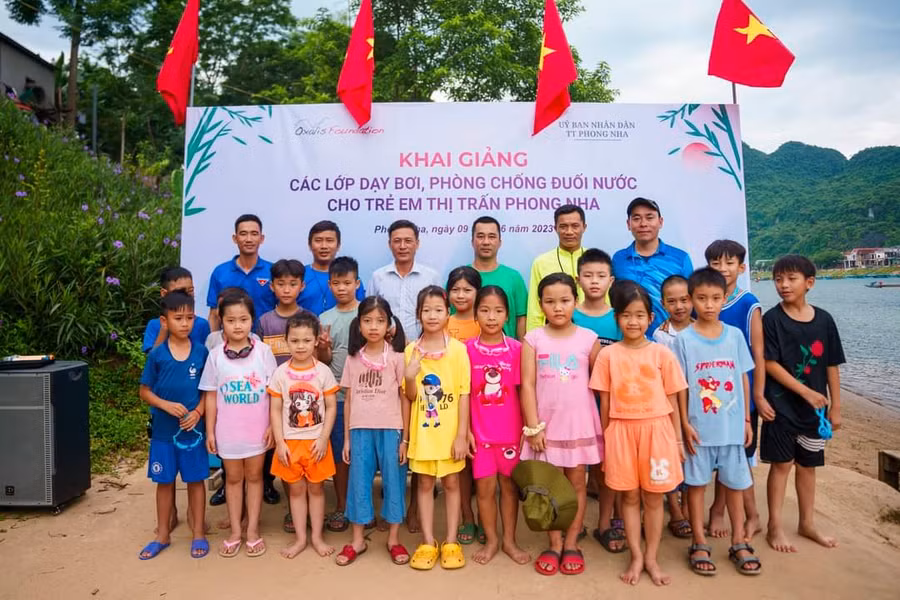 Các lớp dạy bơi cho trẻ em khởi động để trang bị kỹ năng bơi cho học sinh. Các lớp dạy bơi cho trẻ em khởi động để trang bị kỹ năng bơi cho học sinh.