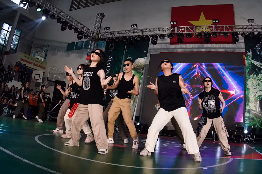 Tình yêu Hiphop được lan tỏa mạnh mẽ trong từng màn trình diễn.