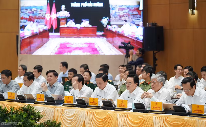 Các đại biểu tham dự phiên họp.
