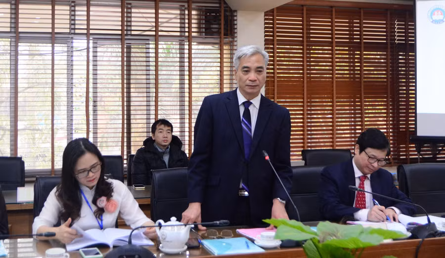 PGS.TS Trần Hữu Hoan tham luận tại Hội thảo