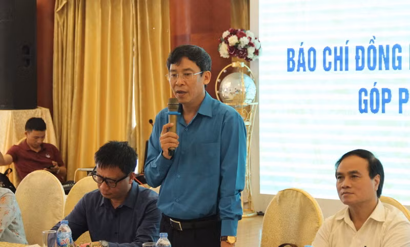 TS Vũ Minh Đức phát biểu tại buổi Tọa đàm