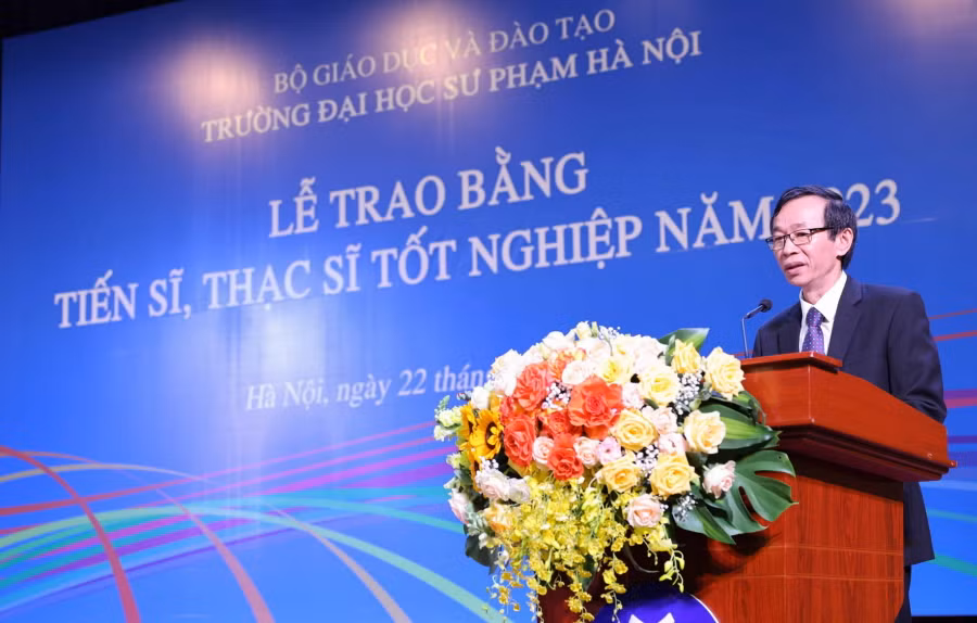 GS.TS Nguyễn Văn Minh phát biểu tại buổi lễ. GS.TS Nguyễn Văn Minh phát biểu tại buổi lễ.