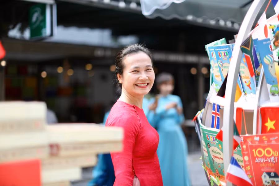 Cô Nguyễn Thị Thu Hà chia sẻ con đường đến với nghề dạy học của cô trải qua nhiều thăng trầm.