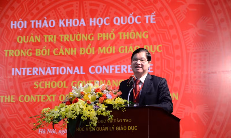 GS.TS Phạm Quang Trung phát biểu tại hội thảo