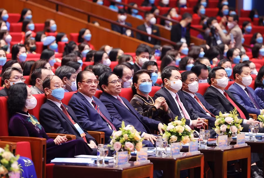 Các đại biểu dự lễ khai mạc Đại hội.