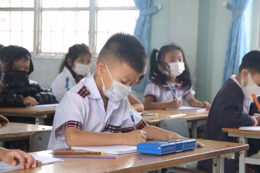 Học sinh Kon Tum đảm bảo thực hiện nghiêm nguyên tắc 5K.