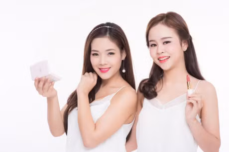 MC Anh Tuan, Khanh Ngan ngoi ghe nong cuoc thi sac dep - Anh 10