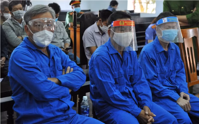 Các bị cáo tại phiên toà. Ảnh: Công an Nhân dân
