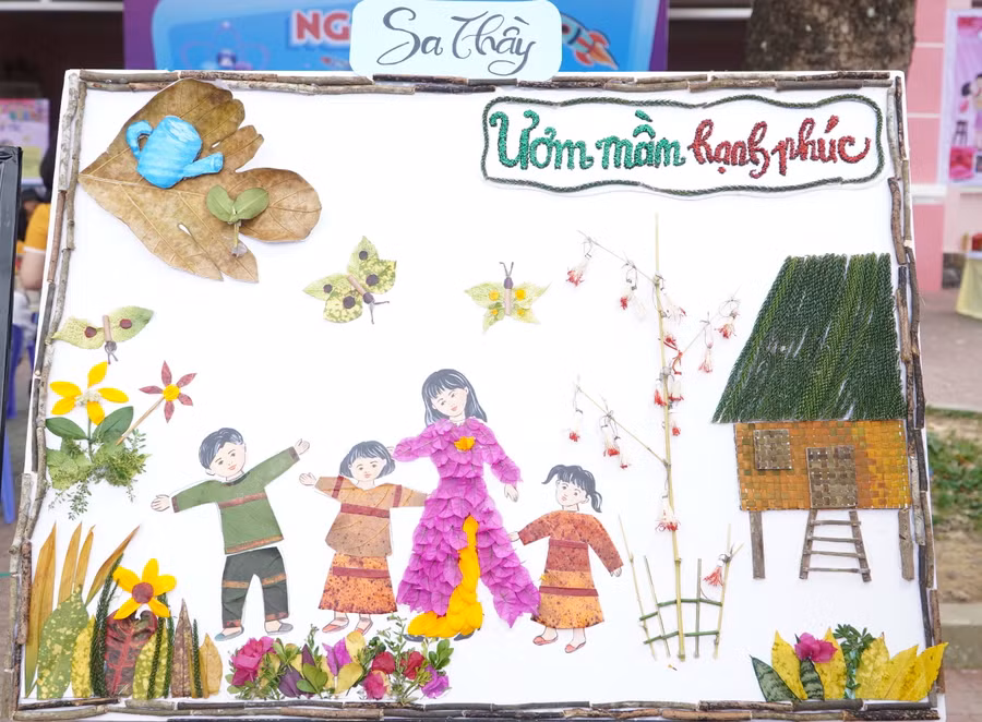 Hạnh phúc của học sinh là những điều gần gũi, giản đơn. Hạnh phúc của học sinh là những điều gần gũi, giản đơn.