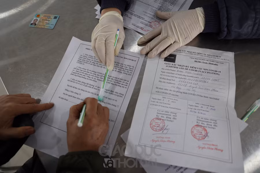 Hà Nội: Triển khai tiêm vắc xin Covid-19 mũi 3 cho người dân ảnh 2