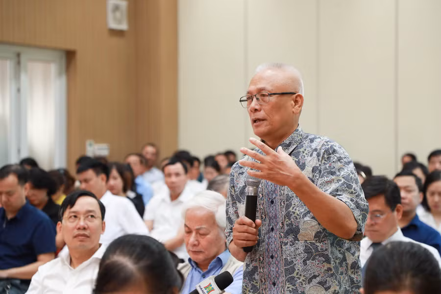 GS.TS Nguyễn Đăng Dung góp ý về quy định thành phố trong thành phố.
