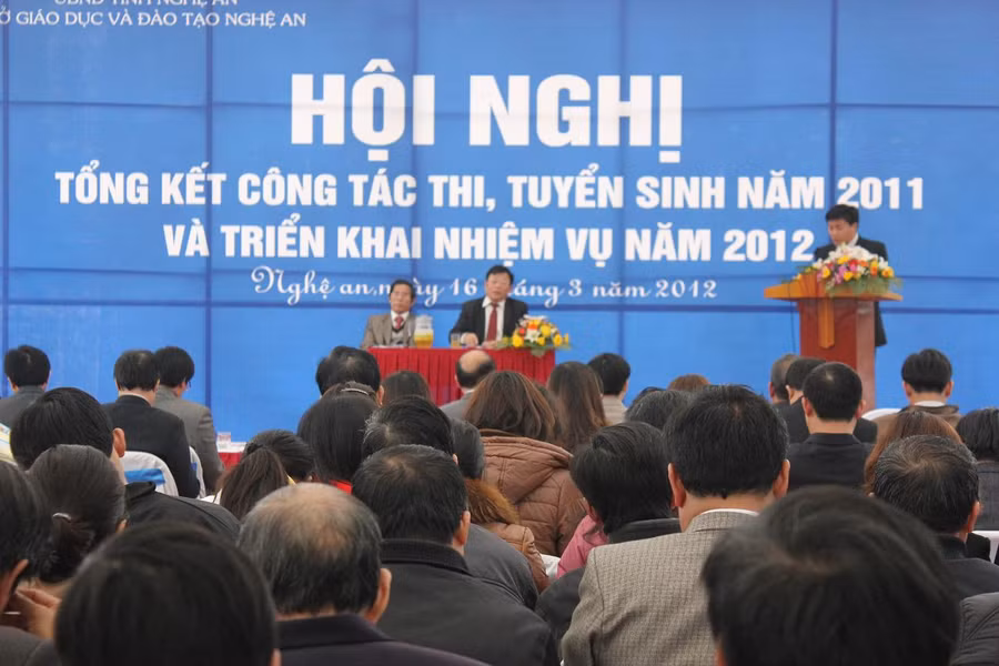 Các đại biểu dự HN