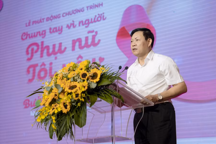 Thứ trưởng Bộ Y tế Đỗ Xuân Tuyên.