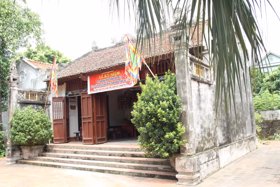 Đền thờ Lục bộ Thượng thư Nguyễn Bá Lân Đền thờ Lục bộ Thượng thư Nguyễn Bá Lân