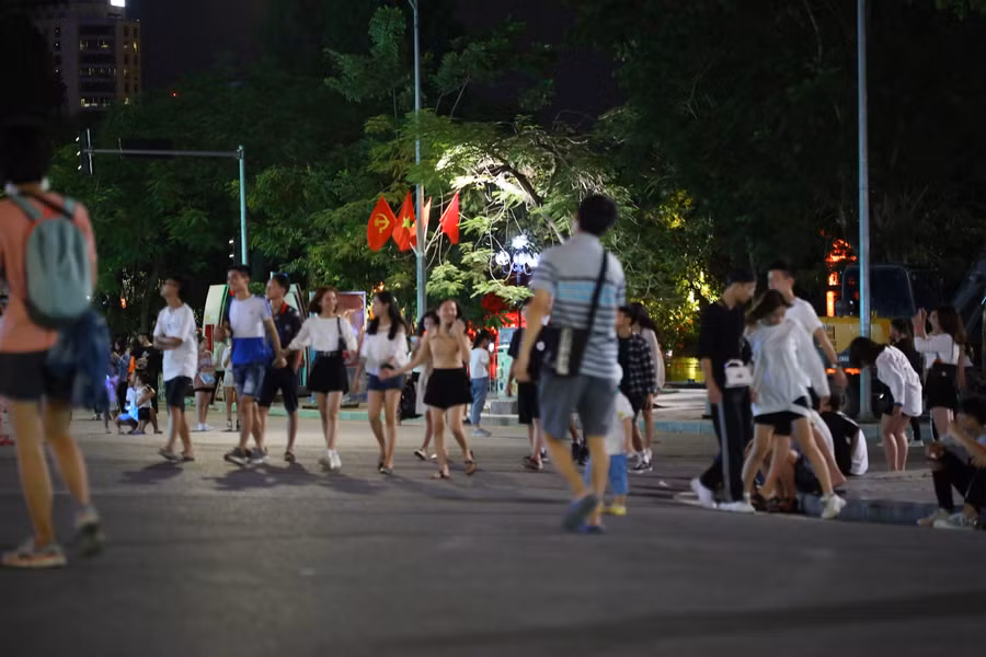Thời gian vừa qua, hoạt động của phố đi bộ hồ Gươm được tạm dừng để hạn chế lây lan dịch bệnh.