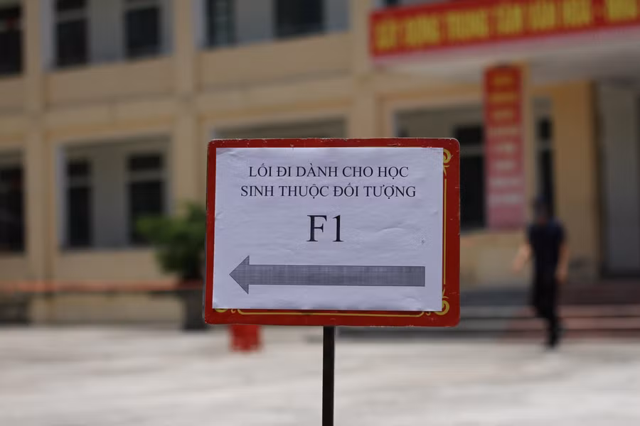 Những thí sinh dự thi thuộc diện F1, F2 và thí sinh sinh sống trong khu vực phong tỏa được bố trí tại các phòng thi riêng biệt.