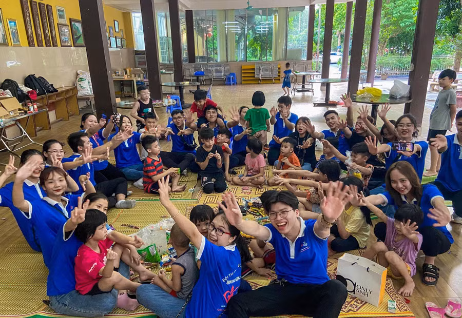 Tham gia nhiệt tình các phong trào tình nguyện để tăng cường kỹ năng sống
