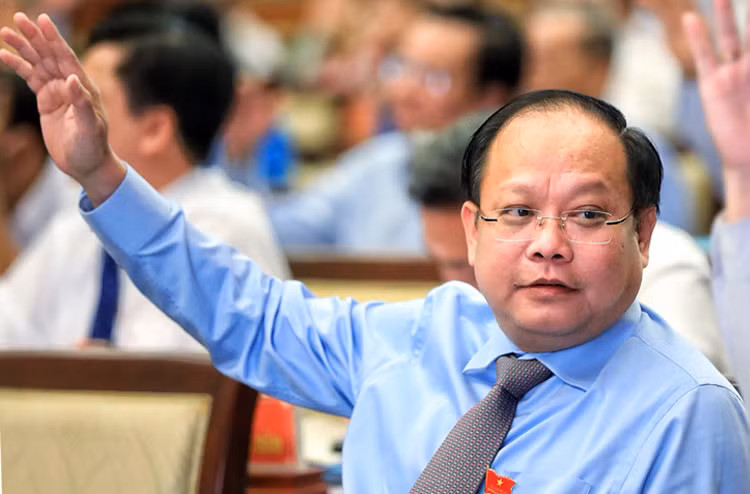 Cựu Phó Bí thư Thường trực Thành ủy thành phố Hồ Chí Minh Tất Thành Cang.