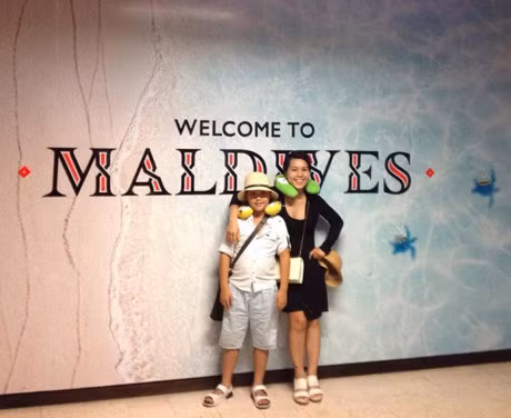 Chuyen di Maldives trong mo cua me don than ung thu va con trai - Anh 1
