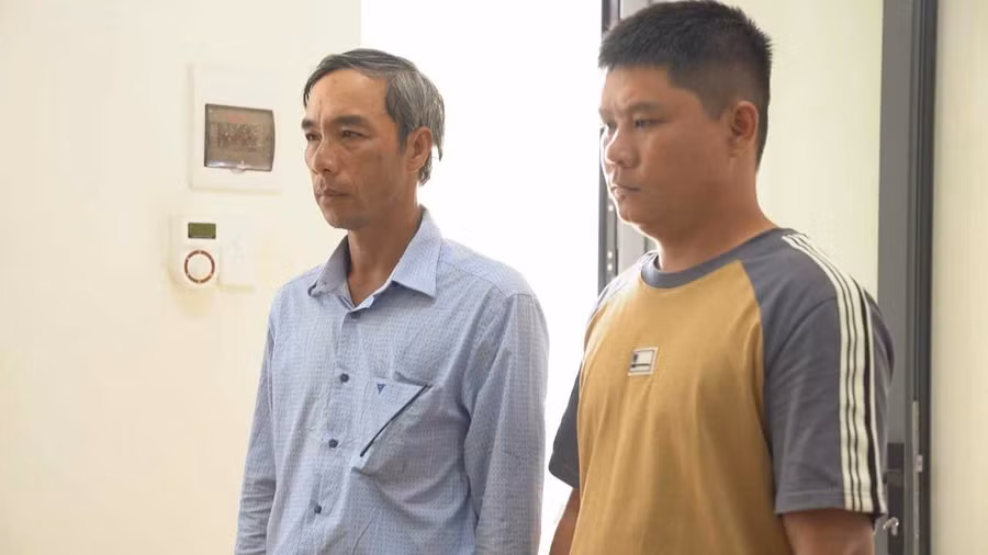Bị can Trí và Trường tại cơ quan Công an. (Ảnh: TT) Bị can Trí và Trường tại cơ quan Công an. (Ảnh: TT)