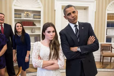 Khoanh khac dep nhat cua Obama suot 8 nam qua - Anh 21