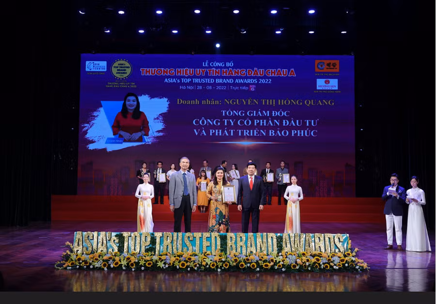 Nữ Doanh nhân Nguyễn Thị Hồng Quang nhận giải “Nhà lãnh đạo xuất sắc Châu Á 2022”