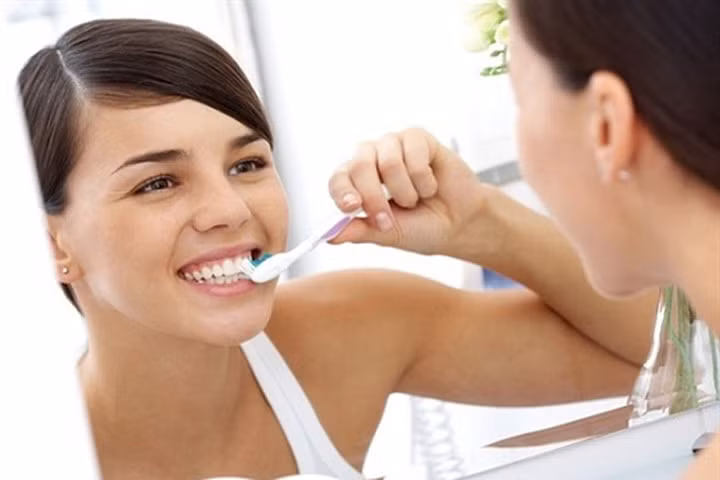 Bôi thứ này, răng trắng bóng và miệng hết hôi chỉ sau 30 phút