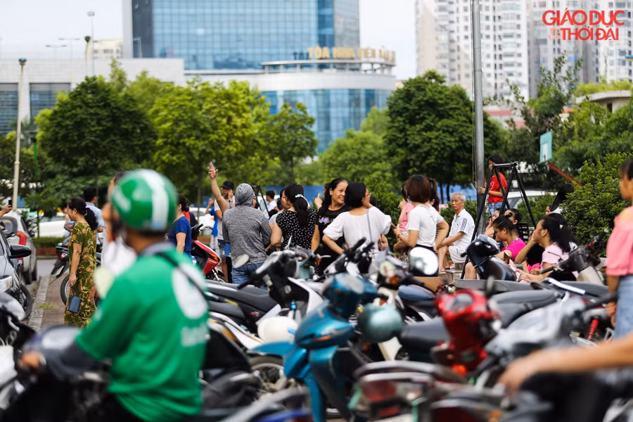 Người dân cho biết, căn hộ xẩy ra cháy không có người trong nhà