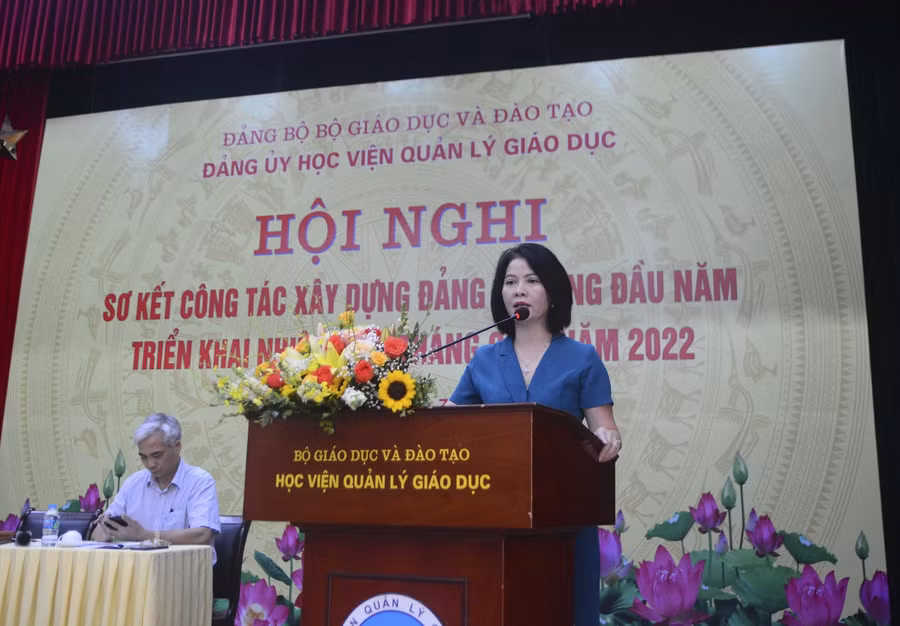 PGS.TS. Nguyễn Thị Thu Hằng. PGS.TS. Nguyễn Thị Thu Hằng.