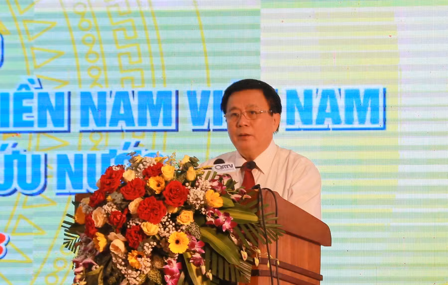 Ông Nguyễn Xuân Thắng - Giám đốc Học viện Chính trị Quốc gia Hồ Chí Minh khẳng định vai trò của Chính phủ CMLTCHMN Việt Nam.