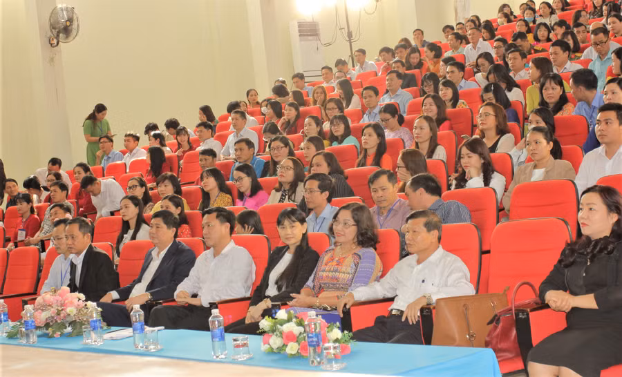 Đại biểu dự lễ bế mạc Hội thi.