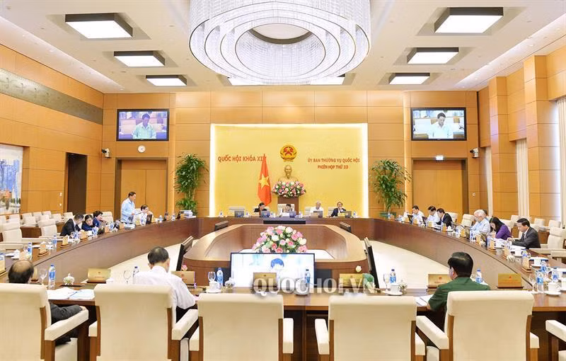 Phiên họp thứ 34 của Ủy ban Thường vụ Quốc hội cho ý kiến nhiều nội dung quan trọng
