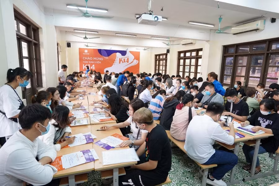 Thí sinh đăng ký nhập học tại Trường ĐH Đại Nam