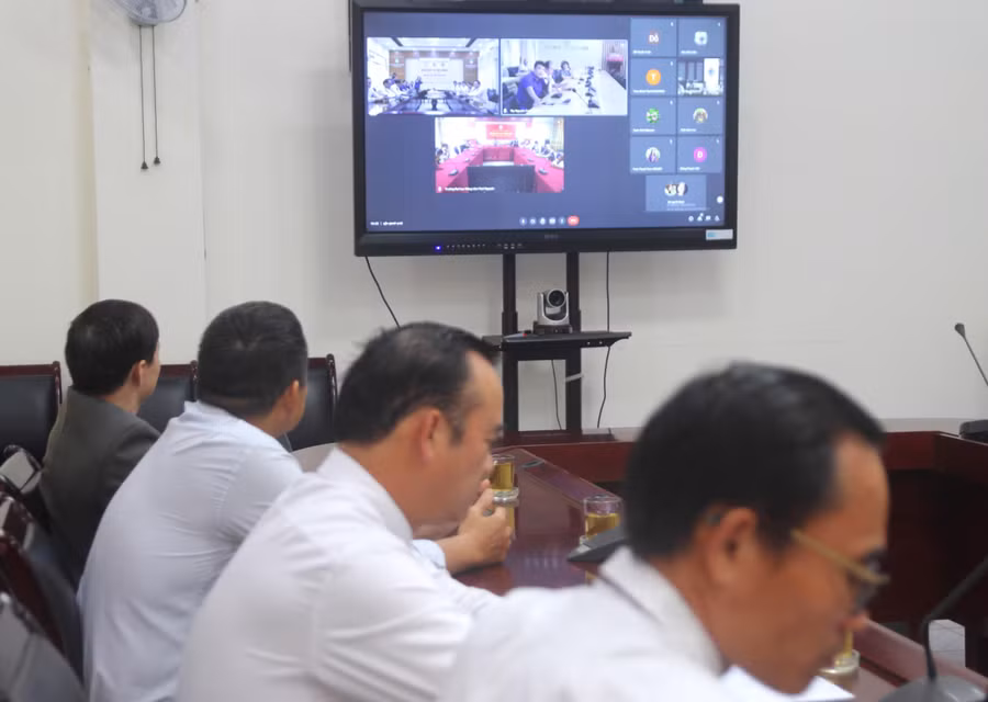 Buổi họp ghi nhận nhiều ý kiến góp ý từ các trường đại học trên cả nước qua hình thức trực tuyến.