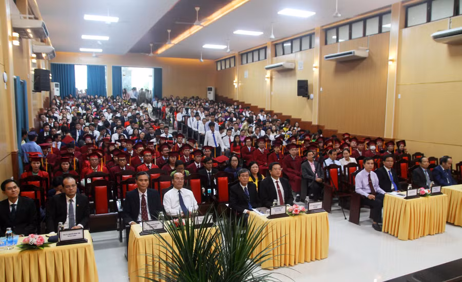 Thầy cô giáo và các học viên đã có một khoảng thời gian cố gắng và vượt qua khó khăn do đại dịch Covid-19 gây ra.