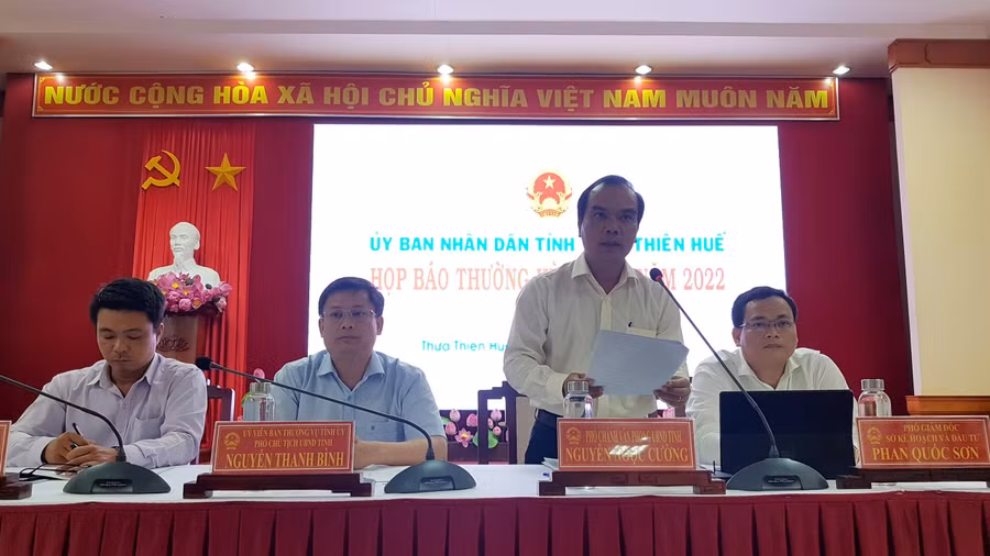 Các cơ quan trả lời câu hỏi của báo chí ở buổi họp báo sáng 16/9. Các cơ quan trả lời câu hỏi của báo chí ở buổi họp báo sáng 16/9.
