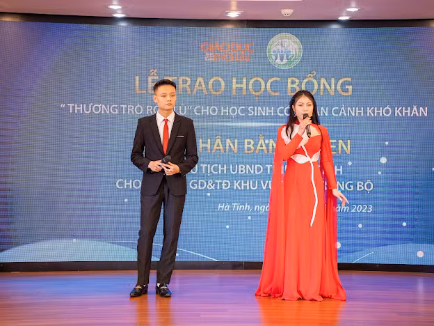 Một số tiết mục văn nghệ tại chương trình. Một số tiết mục văn nghệ tại chương trình.