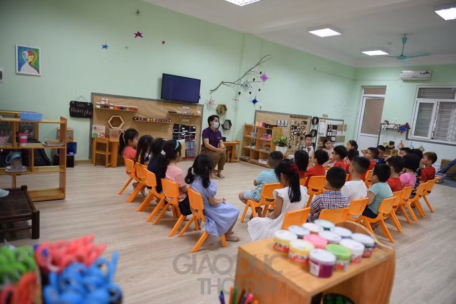 Trò vui, cô mừng trong ngày đầu tiên trẻ mầm non tới trường ảnh 17