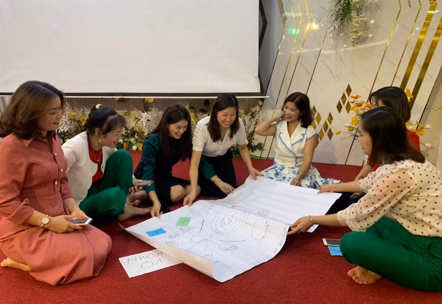 Khóa tập huấn, bồi dưỡng giáo viên, cán bộ quản lý cốt cán mầm non dựa trên tiếp cận mới về chức năng và nhiệm vụ của đội ngũ cốt cán.