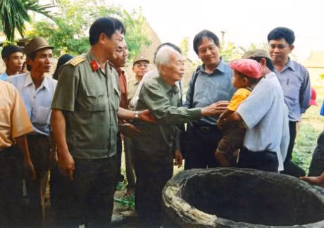 Nhung hinh anh binh di ve Dai tuong Vo Nguyen Giap - Anh 9