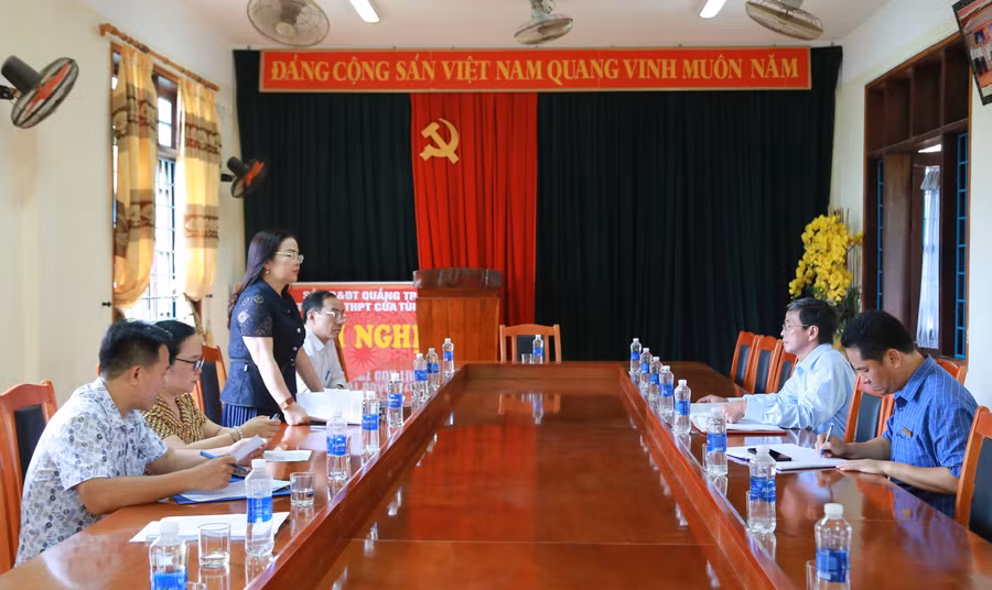Đoàn kiểm tra đánh giá công tác chuẩn bị các điều kiện tổ chức kỳ thi được các trường triển khai chu đáo.